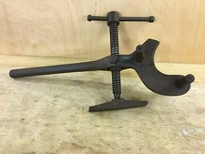 Floorboard clamp / cramp