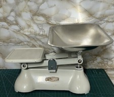 Vintage Fereday Weylux Kitchen