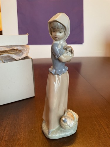 Nao daisa porcelain girl - nao,