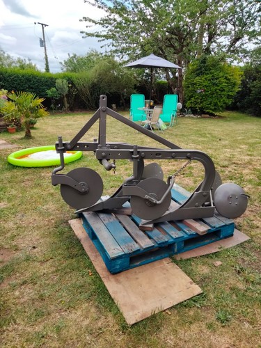 Massey ferguson furrow - massey,