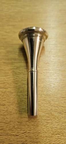 French horn mouthpiece solid - french,