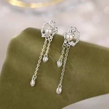 Vine pearl tassel stud earrings, fresh and elegant earrings, women's earrings