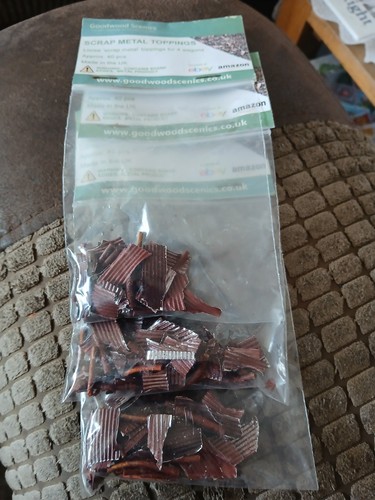 Gauge scrap metal toppings - oo,