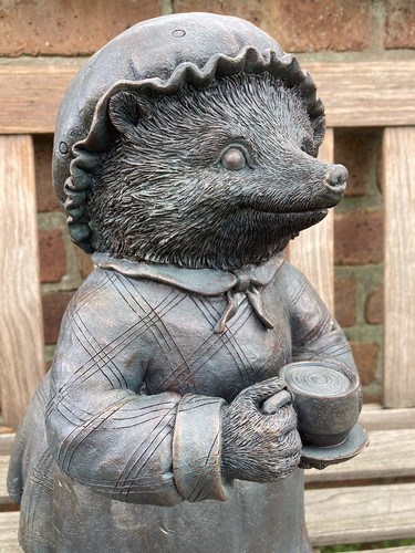 Resin garden large mrs tiggy - resin,