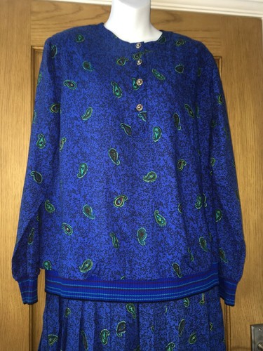 Vintage 80s paisley - , secretary