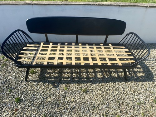 Ercol 355 daybed - satin, black