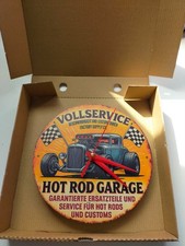 Iconic HotRod Garage 32 Deuce
