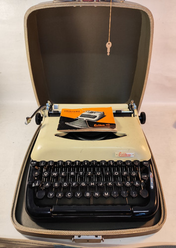 Ddr travel typewriter - ddr,