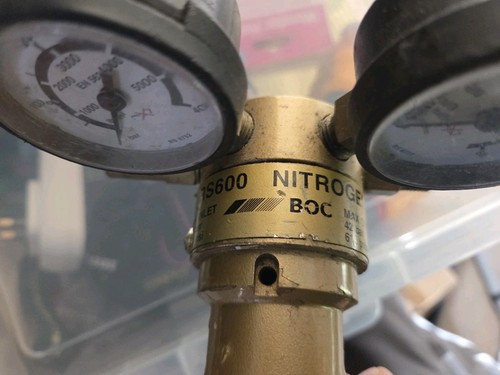 Nitrogen regulater brass - nitrogen,