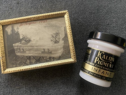 Antique 1929 post mortem - antique,