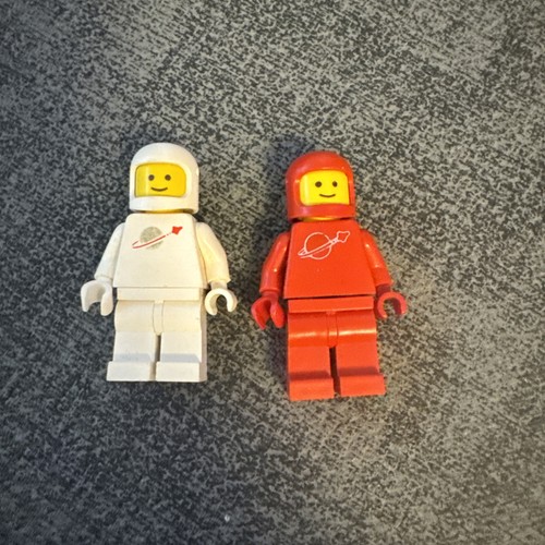 Two lego vintage classic space - two,