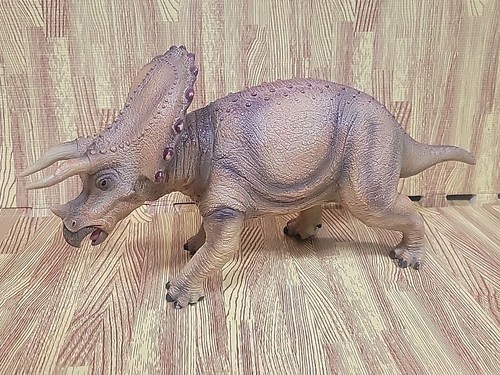 Dinosaur triceratops large - dinosaur,