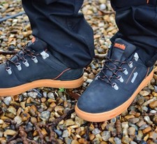 NEW Black SCRUFFS DAKOTA S2P