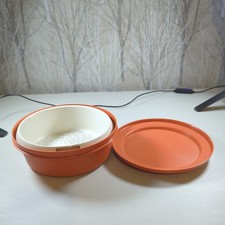 Tupperware 1980s orange Seal N