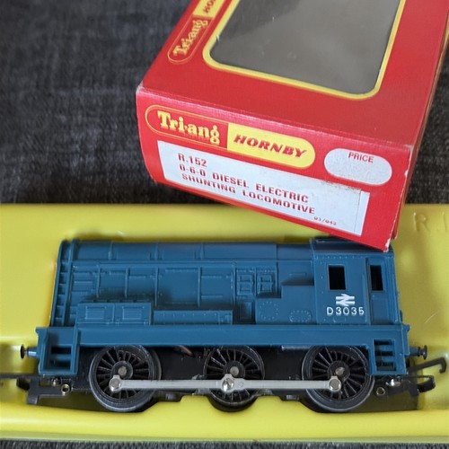 Hornby railways r152 gauge - railways,