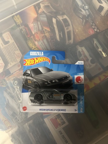 Hot wheels nissan skyline gtr - hot,
