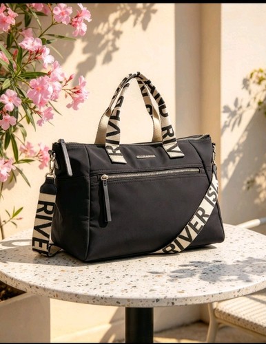 River island black cabin - river,