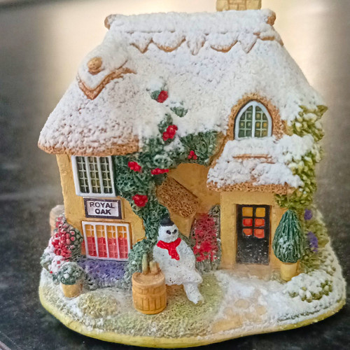 Lilliput lane winter warmer - lilliput,
