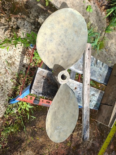 Bronze blade boat propeller - bronze,