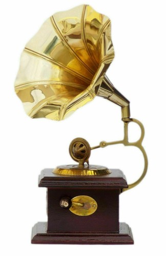 Showpiece gramaphone - showpiece,