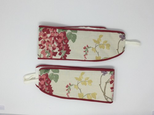 One handmade pair laura - one,