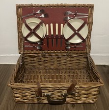 Vintage picnic basket, 4 person 70's retro wicker. Complete, all original.