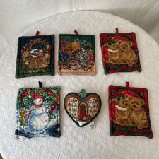 Retro Quilted Christmas Decorations with Hanging Ribbons Fireplace Xmas Decor 