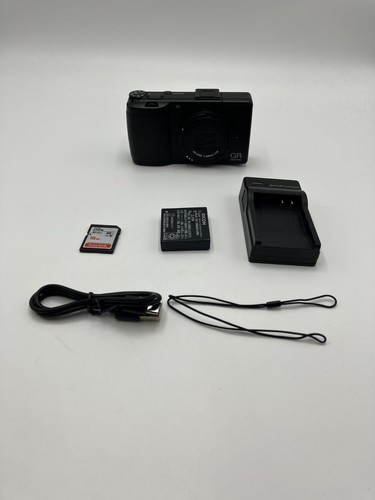 Ricoh digital iii - gr,