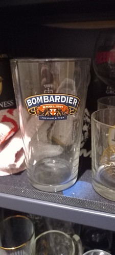 Wells english bombardier - wells, pint
