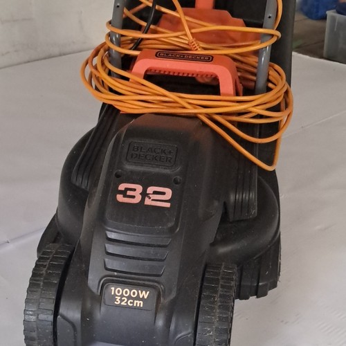 Black decker 1000w 32cm corded - 1000w,