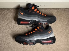 Nike Air Max 95 Black Hyper Crimson Men’s UK 7 Trainers FV4710-002 (2024)