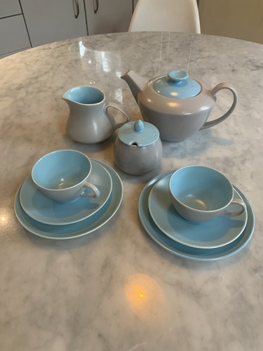 Poole pottery twintone - , 10