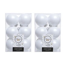 24 Winter White Christmas