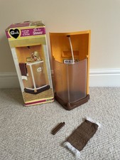 Vintage pedigree Sindy shower