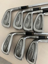 Titleist DCI 990.B Irons 4-P Dynamic Gold Lie X100 Shafts