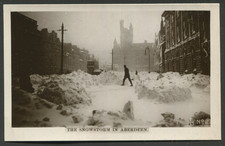 Aberdeen - Union Street in Snow Storm (R5778)