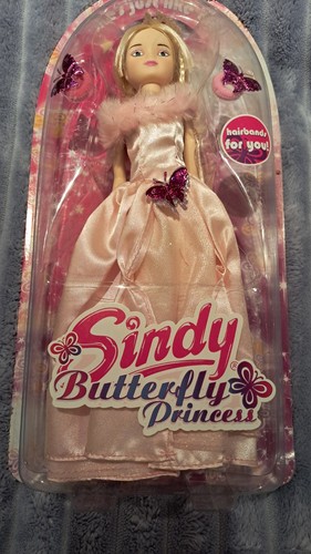 Pedegree sindy the butterfly - ,