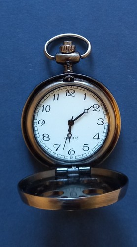 Vintage bronze quartz pocket - bronze,