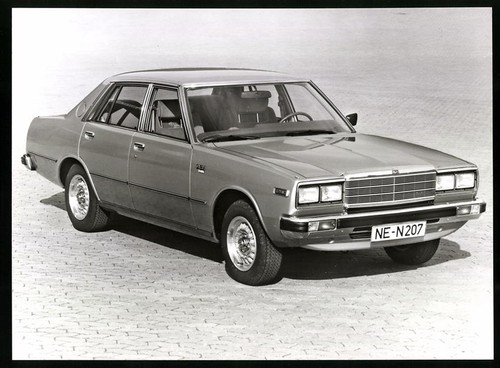 Photograph car datsun laurel - photograph,