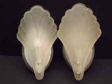 Vtg Frosted Glass Leaf Shell