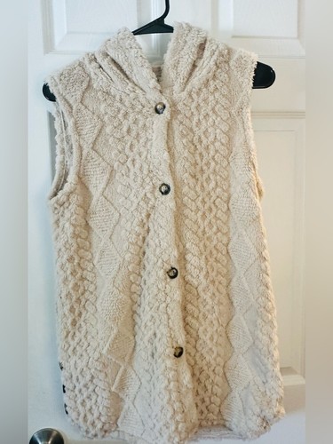 Nwot cozy cream hooded - nwot,