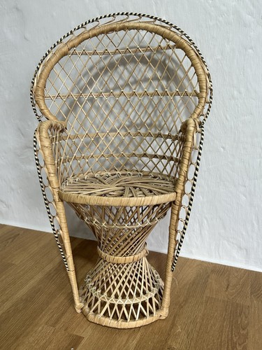 Vintage wicker small - vintage, peacock