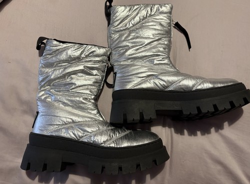 Steve madden boots - madden, size