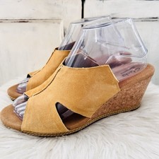 Clarks Mustard Yellow Suede