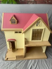 Sylvanian Families Lakeside Lodge House