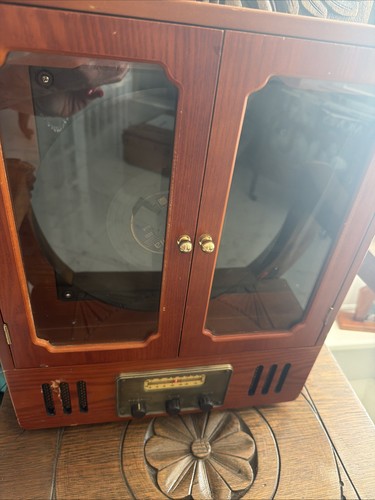 Steepletone vintage wall