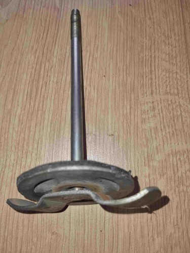 Mgb spare wheel - spare, retaining
