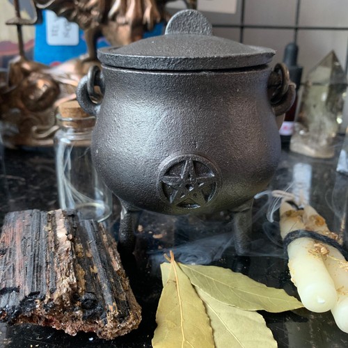 Cast iron cauldron - cast,