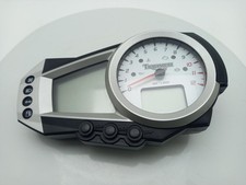 TRIUMPH SPEED TRIPLE 1050