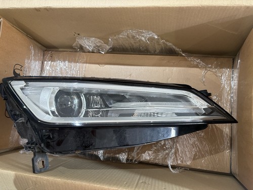 Audi xenon led right - xenon/led,